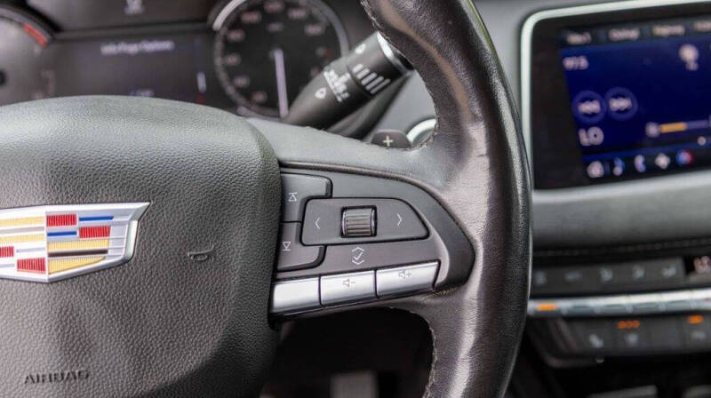 2021 Cadillac XT4 Premium Luxury