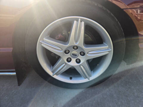 2004 Ford Thunderbird Deluxe