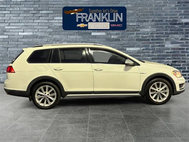 2017 Volkswagen Golf Alltrack