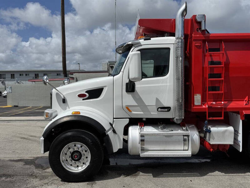 2017 Peterbilt 567