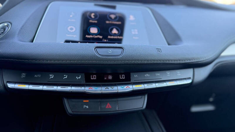 2021 Cadillac XT4 Premium Luxury