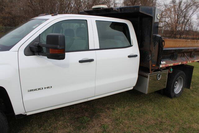 2016 Chevrolet Silverado 3500 Chassis Cab Work Truck photo 10