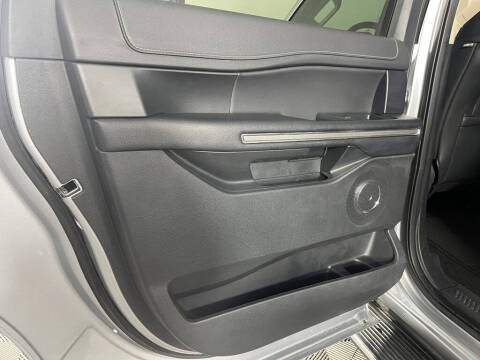 2023 Ford Expedition MAX XLT