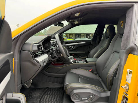 2022 Lamborghini Urus
