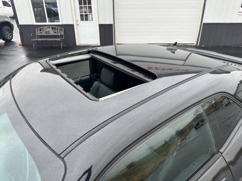 2015 Dodge Challenger SXT Plus