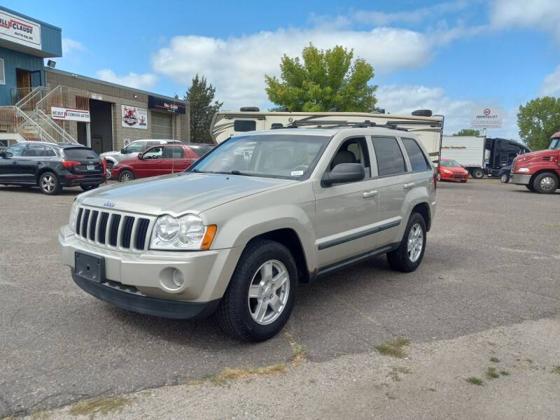 2007 Jeep Grand Cherokee for sale at Kull N Claude Auto Sales in Saint Cloud MN