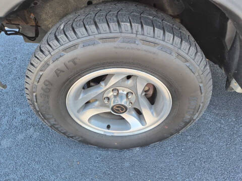 2001 Mazda B-Series B4000 SE