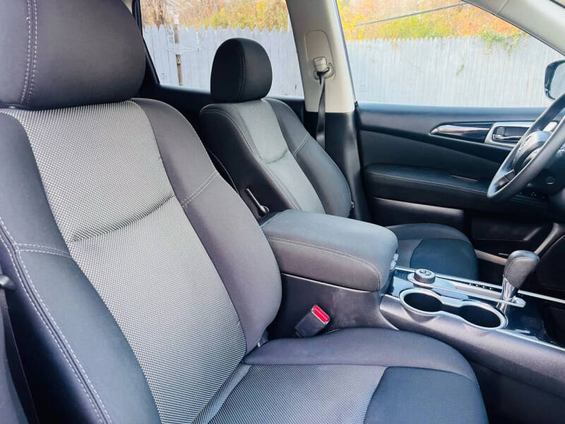 2017 Nissan Pathfinder