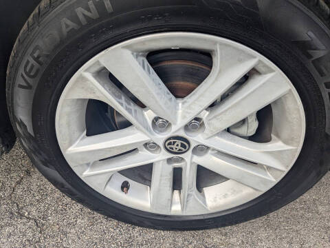 2019 Toyota Corolla Hatchback SE