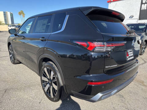 2025 Mitsubishi Outlander SE