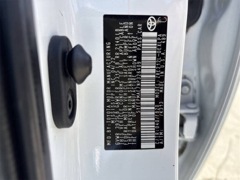 2022 Toyota Corolla LE