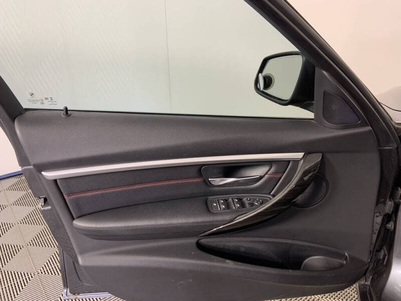 2017 BMW 3 Series 330i xDrive