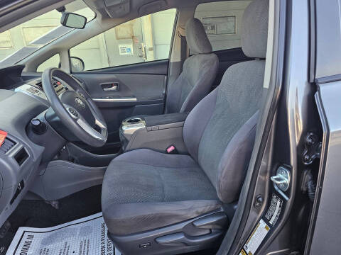 2014 Toyota Prius v Three