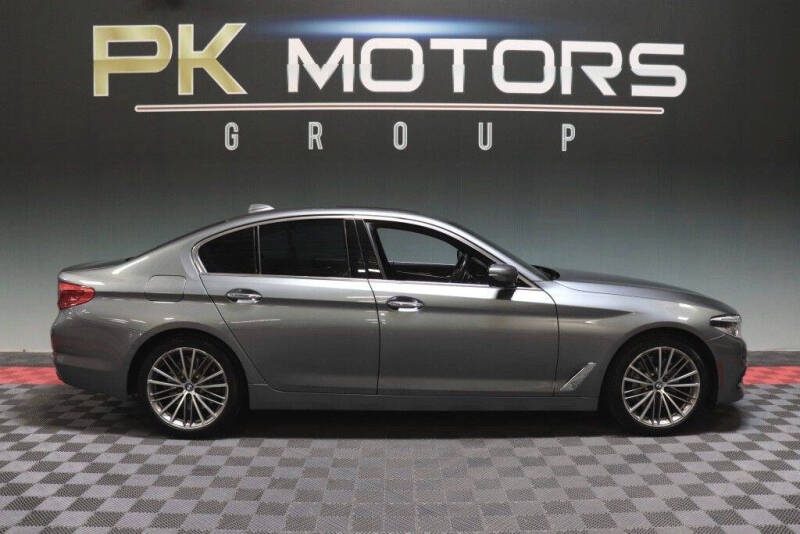 2017 BMW 5 Series 540i