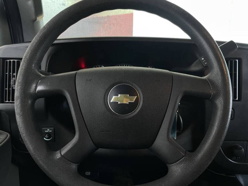 2018 Chevrolet Express 2500