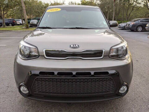 2016 Kia Soul +