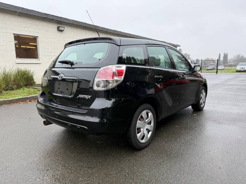 2008 Toyota Matrix null photo 5