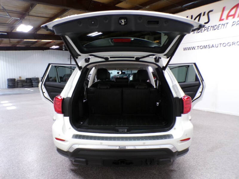 2018 Nissan Pathfinder Platinum