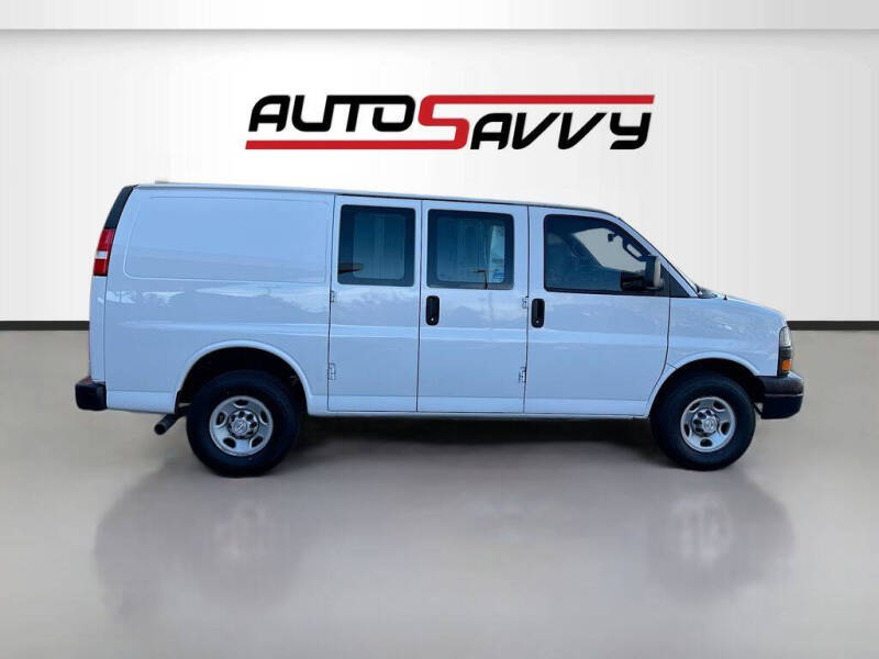 2023 Chevrolet Express 2500