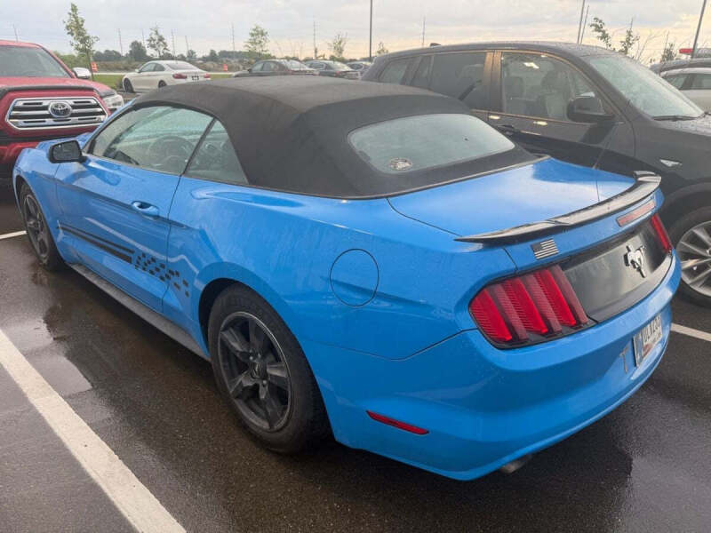 2017 Ford Mustang V6