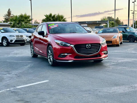 2018 Mazda MAZDA3 Grand Touring