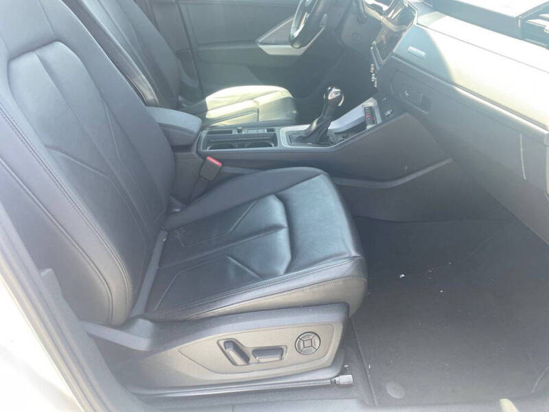 2024 Audi Q3 quattro S line Premium 45 TFSI