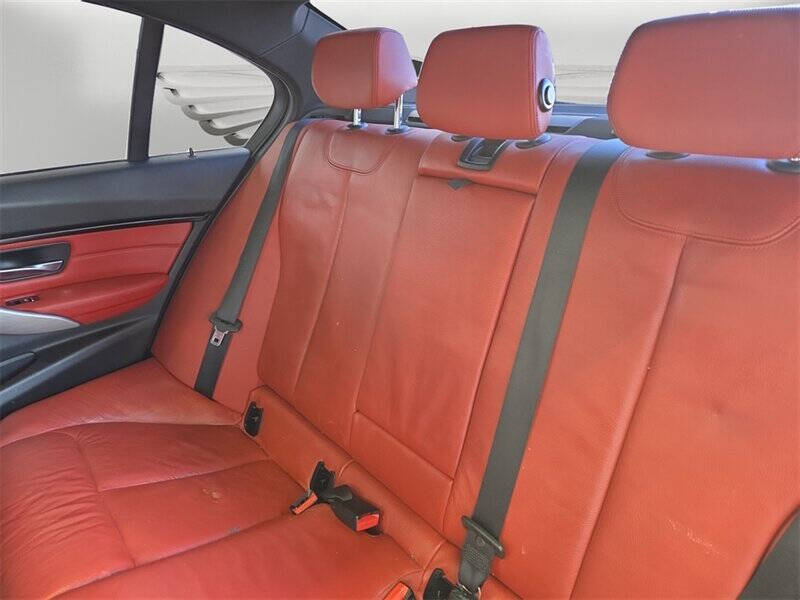 2017 BMW 3 Series 330e iPerformance