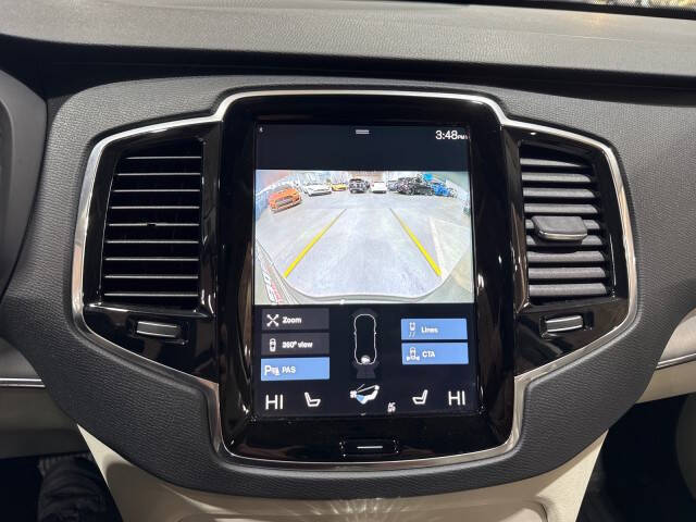 2022 Volvo XC90 T5 Momentum