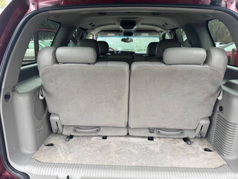 2003 Cadillac Escalade