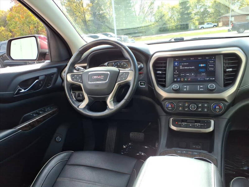 2020 GMC Acadia Denali