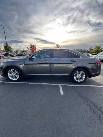 2015 Ford Taurus SEL