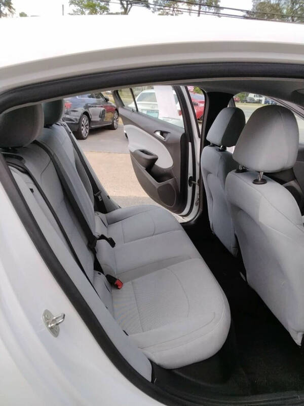 2019 Chevrolet Cruze LS