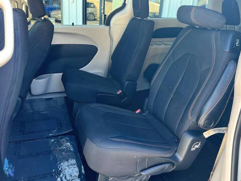 2018 Chrysler Pacifica Touring Plus