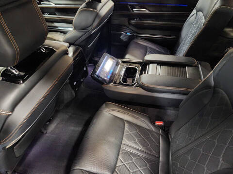 2024 Jeep Grand Wagoneer Series III Obsidian