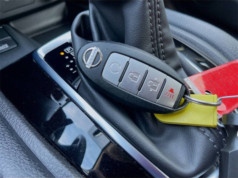 2021 Nissan Rogue Sport SL