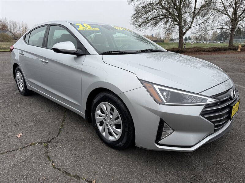 2020 Hyundai Elantra SE