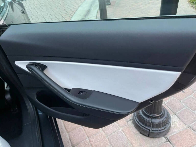 2020 Tesla Model 3 Standard Range Plus