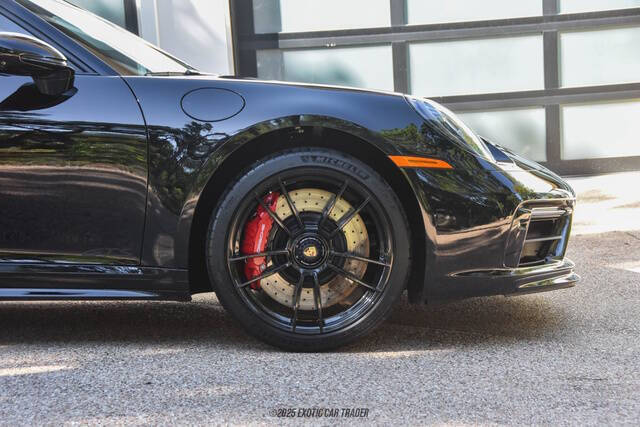 2024 Porsche 911 Carrera GTS