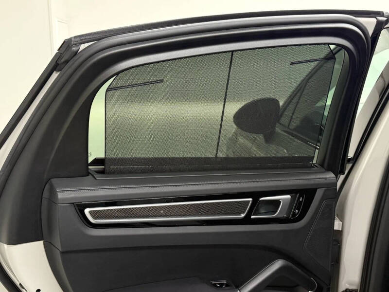 2020 Porsche Cayenne S Coupe