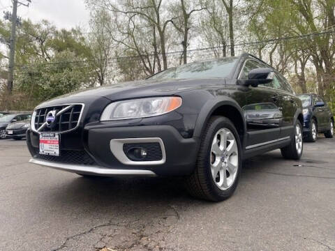2011 Volvo XC70 for sale at Auto Outpost-North, Inc. in McHenry IL
