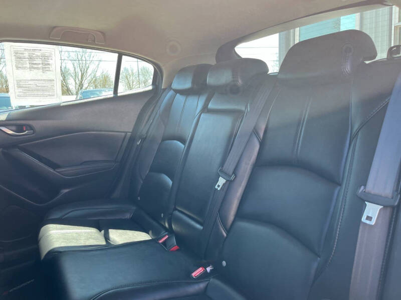 2018 Mazda MAZDA3 Touring