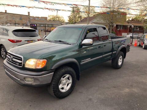 2002 Toyota Tundra for sale at RON'S AUTO SALES INC in Cicero IL