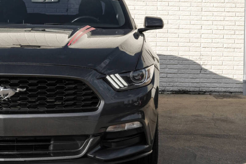 2017 Ford Mustang V6