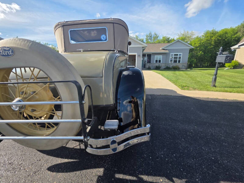 1928 Ford Roadster