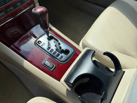 2004 Lexus ES 330