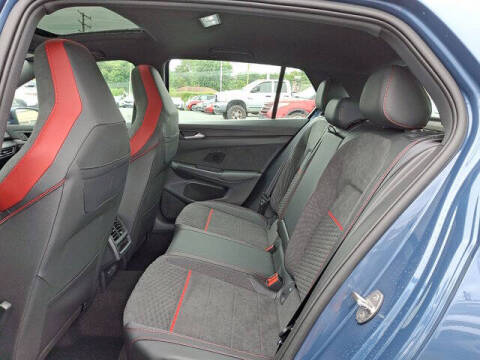 2025 Volkswagen Golf GTI SE