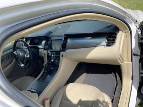 2014 Ford Taurus SEL