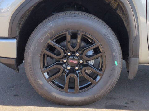 2026 GMC Sierra 1500 Elevation Standard