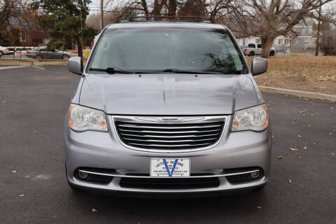 2013 Chrysler Town and Country Touring