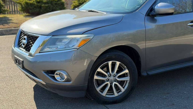 2015 Nissan Pathfinder SV